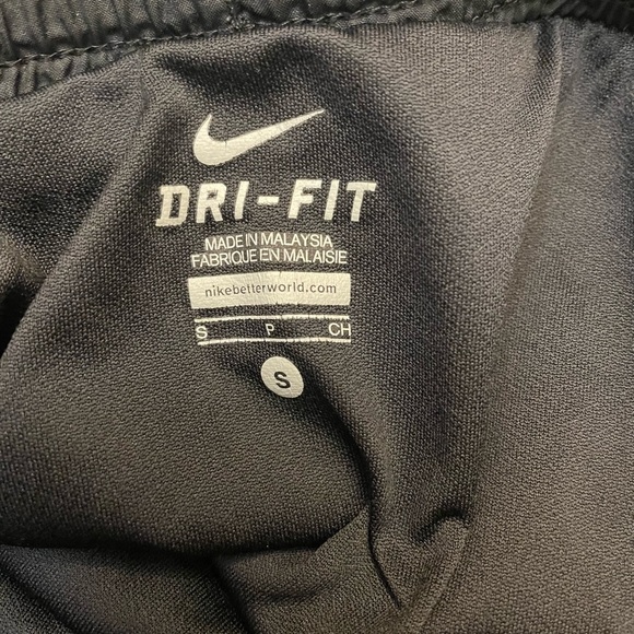 Nike shorts 2 pair black size Small, price is for both - Picture 3 of 5